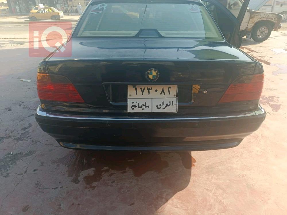بي ام دبليو الفئة 7
